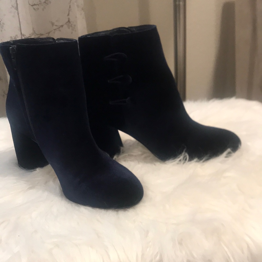 Nine West velvety booties